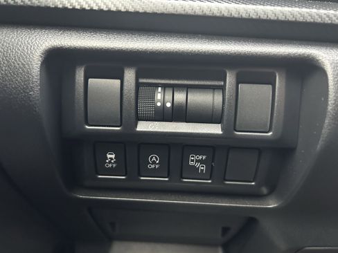 Used 2023 Subaru Crosstrek 2.0i Premium image 19