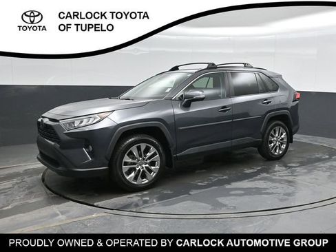 Used 2021 Toyota RAV4 XLE Premium image 1