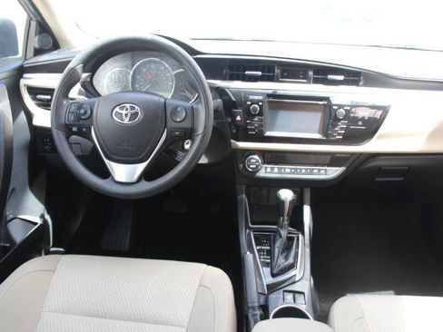 Used 2014 Toyota Corolla LE w/ Protection Package FWD image 17