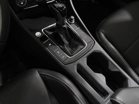 Used 2023 Volkswagen Jetta SE w/ Panoramic Sunroof Package FWD image 15