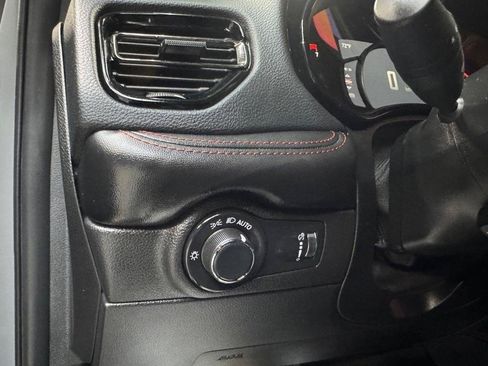 Used 2025 Dodge Durango R/T AWD/4WD image 23