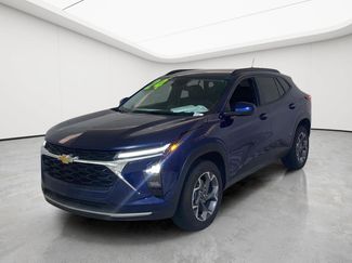 Used 2024 Chevrolet Trax LT w/ Driver Confidence Package FWD video 1