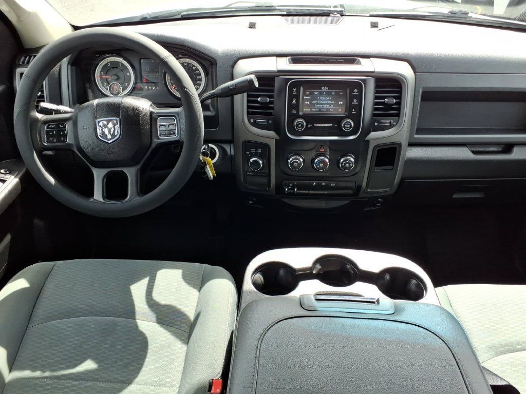 Used 2018 RAM 3500 Tradesman w/ Chrome Appearance Group AWD/4WD image 14