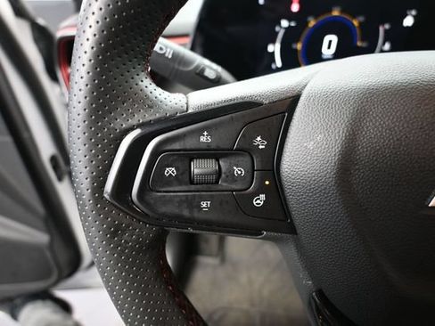 Used 2025 Chevrolet TrailBlazer RS w/ Convenience Package FWD image 27