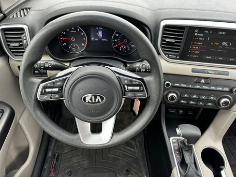 Used 2022 Kia Sportage LX image 14