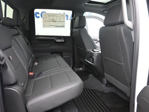 New 2026 Chevrolet Silverado 2500 LTZ w/ LTZ Convenience Package AWD/4WD image 8