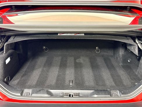 Used 2020 Ferrari Portofino image 27