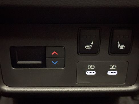 Used 2025 Nissan Rogue Platinum w/ Platinum Premium Package FWD image 21