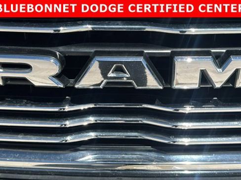 Used 2020 RAM 1500 Laramie AWD/4WD image 10