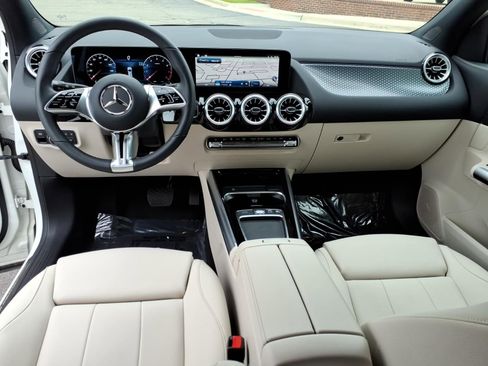 Certified 2025 Mercedes-Benz GLA 250 4MATIC image 13