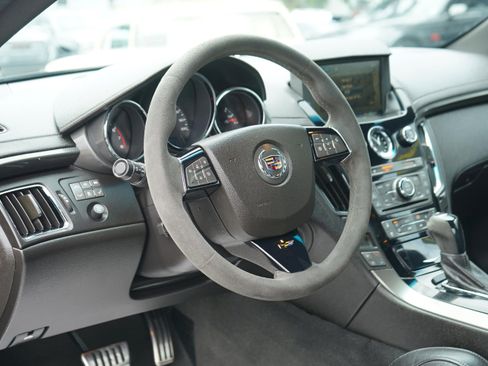 Used 2011 Cadillac CTS V RWD image 10