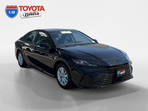 Certified 2025 Toyota Camry LE FWD image 7