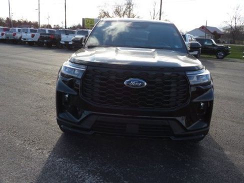 New 2025 Ford Explorer ST-Line w/ Premium Package image 11
