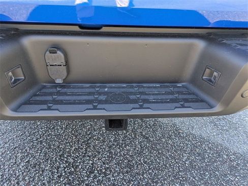 New 2026 Nissan Frontier SV image 28