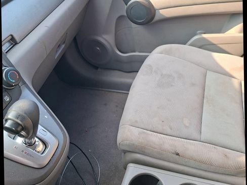 Used 2010 Honda CR-V LX image 11