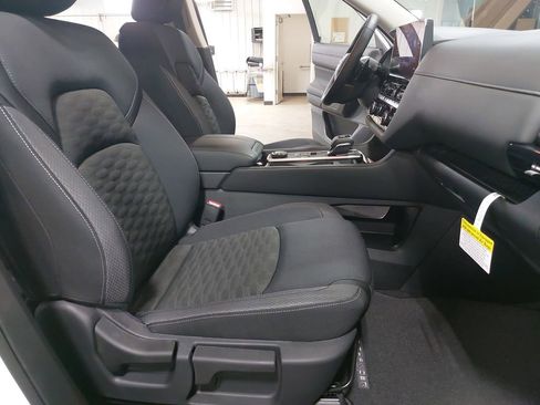 New 2026 Nissan Pathfinder SV AWD/4WD image 10
