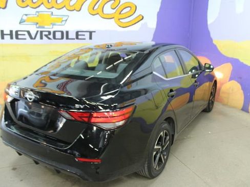Used 2024 Nissan Sentra SV FWD image 8