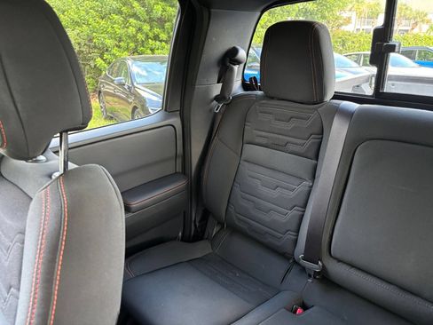 Used 2026 Nissan Frontier PRO-4X AWD/4WD image 38