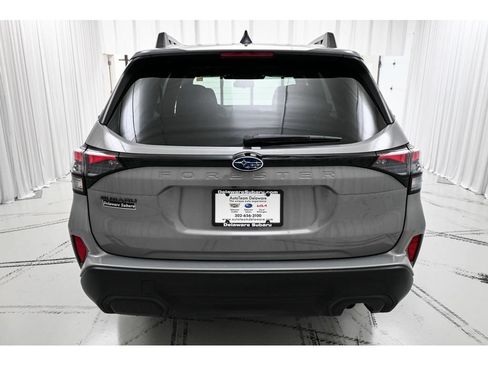 Used 2026 Subaru Forester Premium AWD/4WD image 6