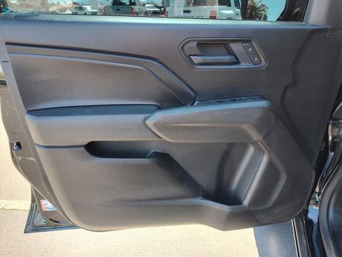 Used 2025 Chevrolet Colorado Trail Boss w/ Midnight Edition AWD/4WD image 14