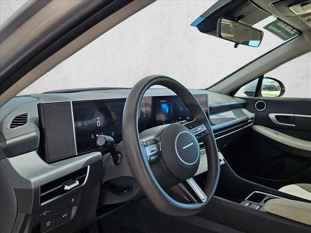 Used 2025 Hyundai Sonata SEL FWD image 8