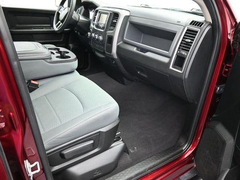 Used 2018 RAM 1500 Express w/ Express Value Package image 21