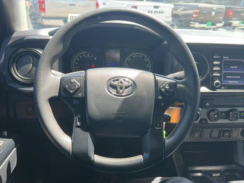 Certified 2020 Toyota Tacoma SR w/ SR Convenience Package AWD/4WD image 17