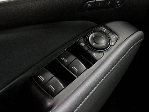 Used 2024 Buick Enclave Premium image 29