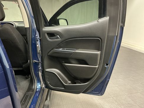 Used 2020 Chevrolet Colorado LT AWD/4WD image 31