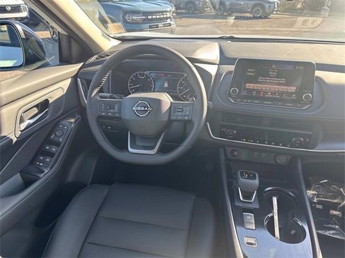 New 2026 Nissan Rogue SV image 18