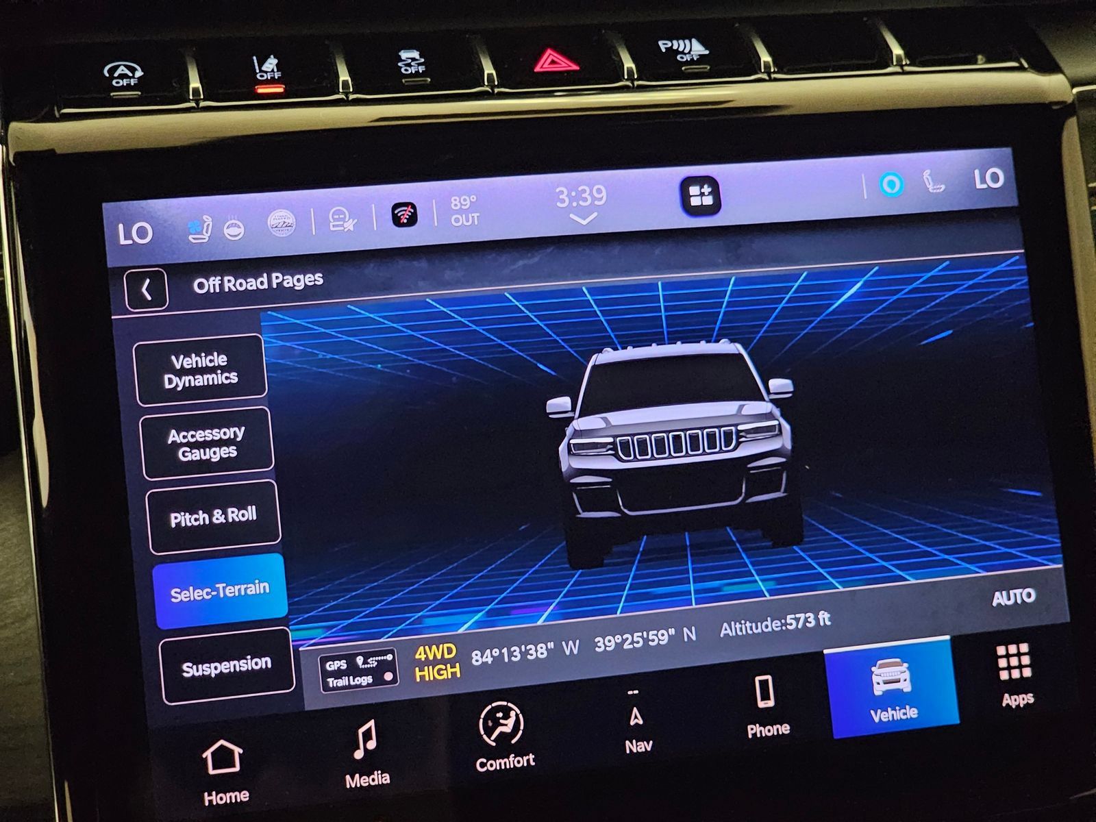 Used 2023 Jeep Grand Cherokee Overland w/ Luxury Tech Group IV AWD/4WD image 18