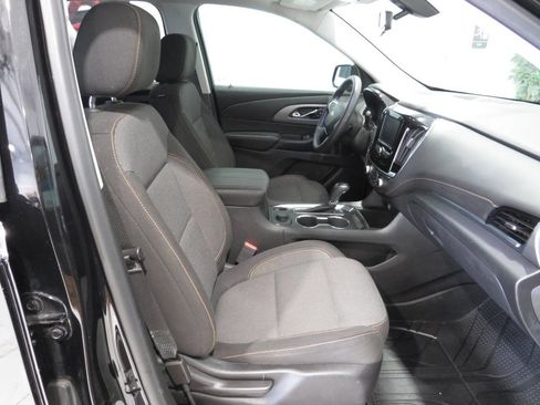 Used 2019 Chevrolet Traverse LS FWD image 11