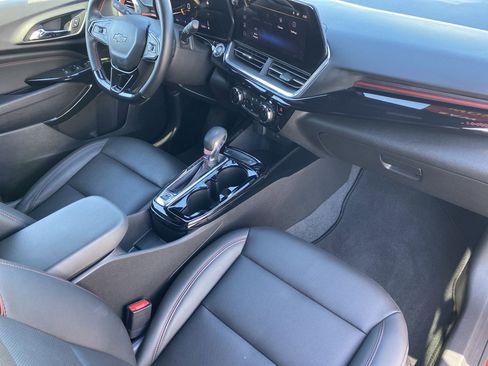 Used 2024 Chevrolet Trax RS w/ Driver Confidence Package image 30