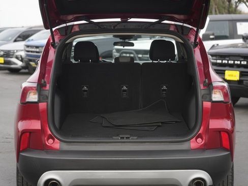 Certified 2020 Ford Escape SE image 30