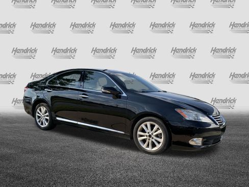 Used 2011 Lexus ES 350 w/ Preferred Accessory Package FWD image 2
