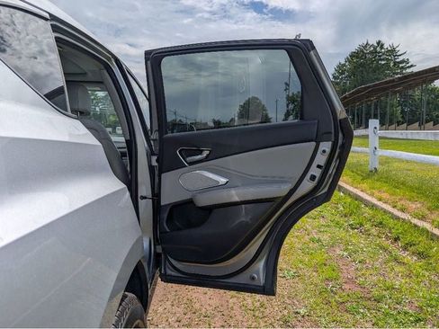 Used 2019 Acura RDX AWD w/ Technology Package image 12