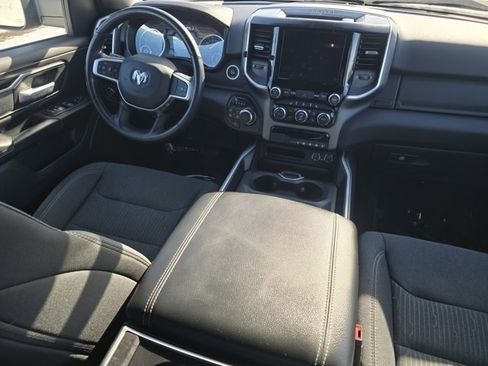 Used 2022 RAM 1500 Big Horn AWD/4WD image 37