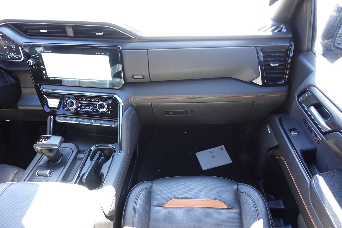 Used 2023 GMC Sierra 1500 AT4 w/ AT4 Preferred Package AWD/4WD image 52