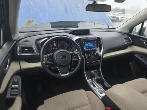 Used 2019 Subaru Ascent Premium image 3