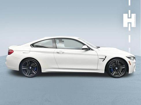 Used 2018 BMW M4 Coupe RWD image 3
