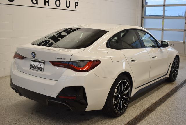 New 2026 BMW i4 xDrive40i w/ M Sport Package AWD/4WD image 4