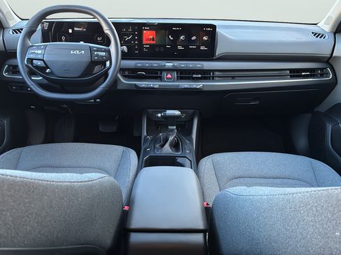 Certified 2025 Kia K4 EX FWD image 18
