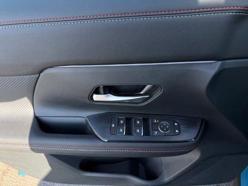 New 2025 Nissan Kicks SR image 19