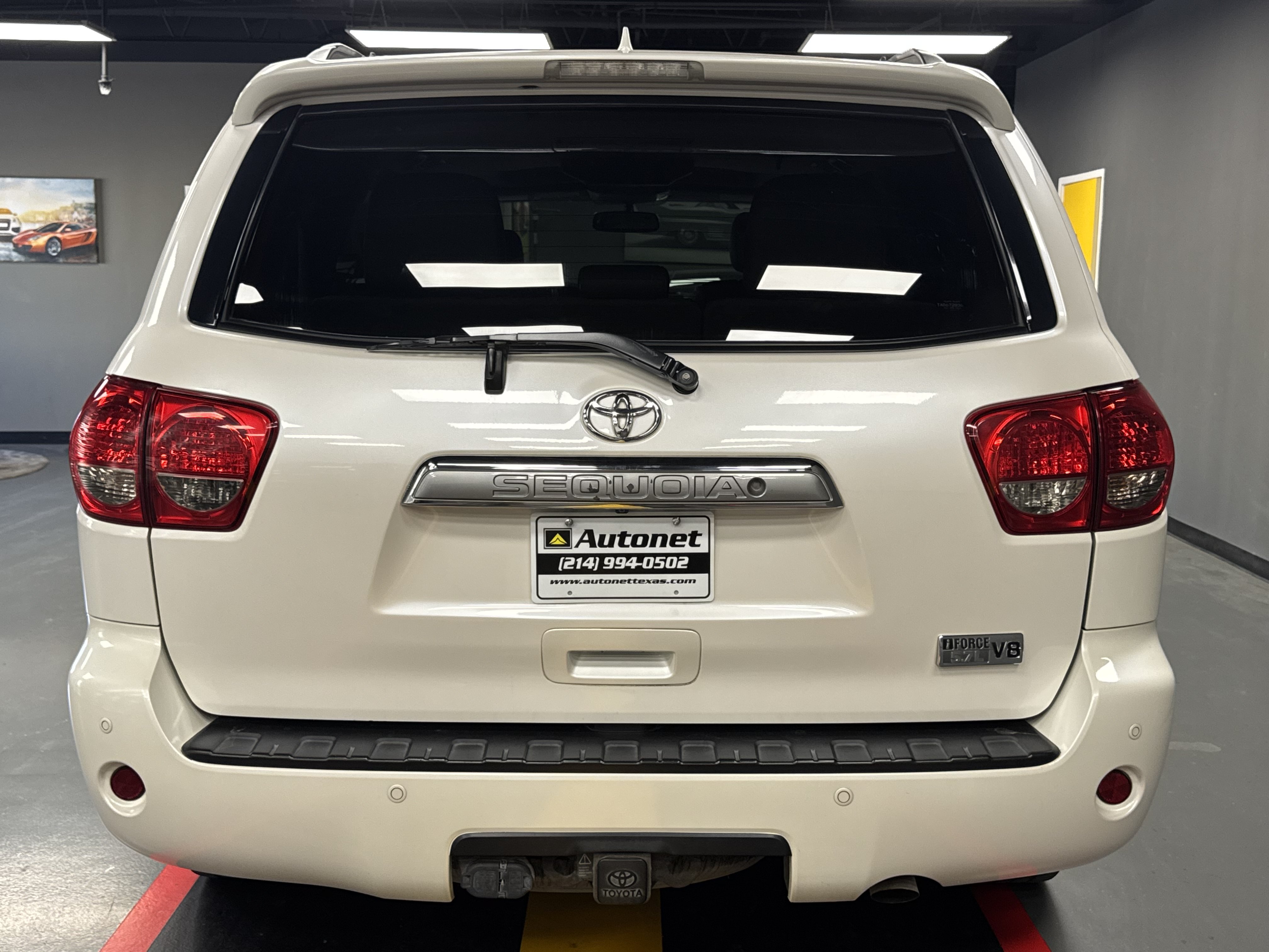 Used 2013 Toyota Sequoia Platinum RWD image 11