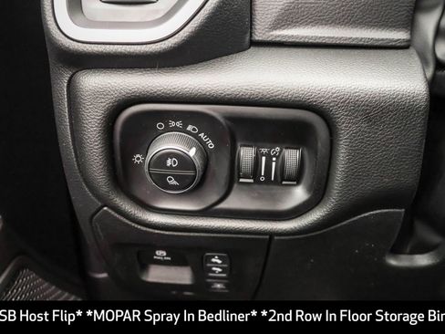 New 2026 RAM 1500 4x4 Crew Cab image 32