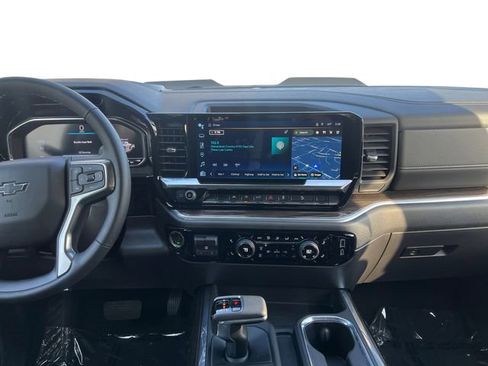 Used 2025 Chevrolet Silverado 1500 LT Trail Boss AWD/4WD image 14