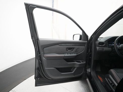 Certified 2026 Honda Passport TrailSport image 28