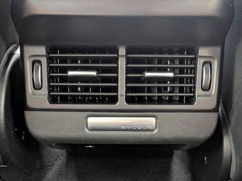 Certified 2022 Land Rover Range Rover Evoque R-Dynamic SE image 18