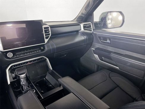 Used 2025 Toyota Tundra Platinum image 25