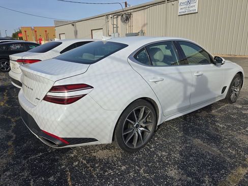 Used 2025 Genesis G70 2.5T image 3